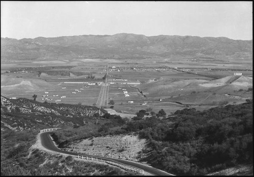 Birdseye view of the San Fernando Valley from the Topanga Canyon Blvd., Topanga, circa 1923-1928